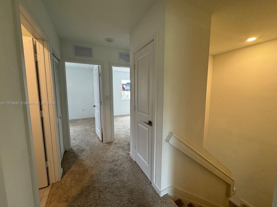 For Rent: $2,600 (3 beds, 2 baths, 1302 Square Feet)