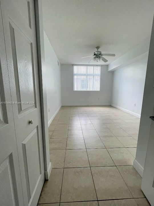 For Rent: $2,050 (1 beds, 1 baths, 800 Square Feet)