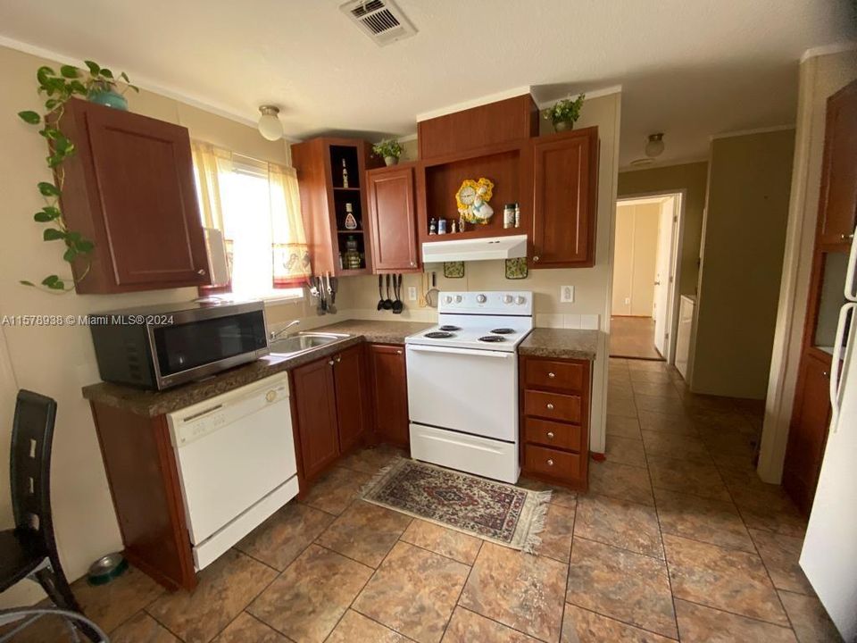 For Sale: $45,000 (2 beds, 2 baths, 16849 Square Feet)