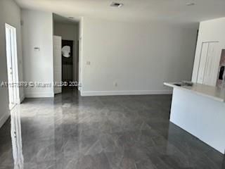 For Rent: $3,200 (3 beds, 2 baths, 2686 Square Feet)