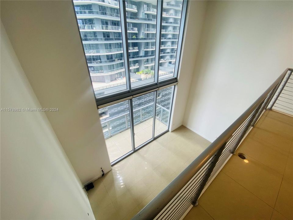 For Sale: $494,000 (1 beds, 1 baths, 1128 Square Feet)