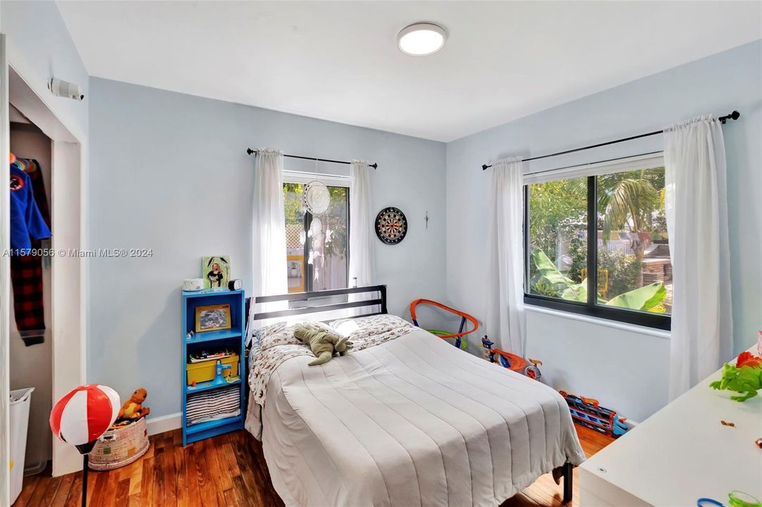 Recently Sold: $549,000 (3 beds, 2 baths, 1839 Square Feet)