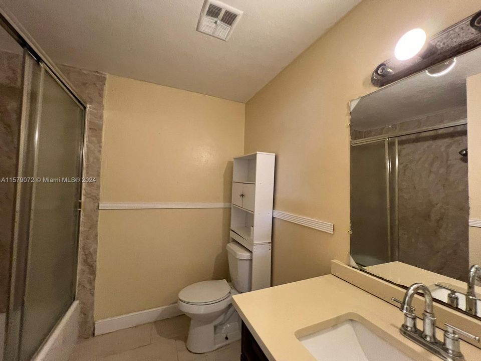 Active With Contract: $1,950 (2 beds, 1 baths, 3744 Square Feet)