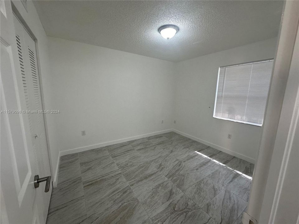 For Rent: $3,000 (3 beds, 2 baths, 1215 Square Feet)
