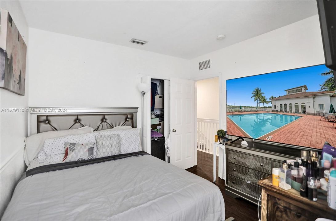 For Sale: $470,000 (3 beds, 2 baths, 1450 Square Feet)