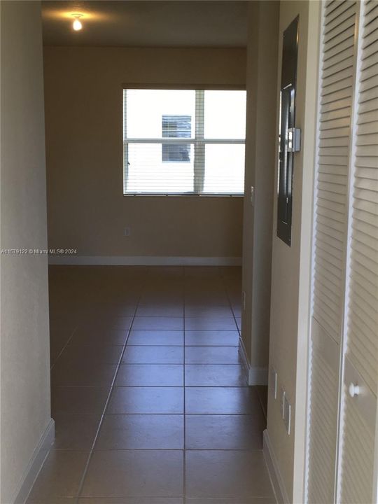 Active With Contract: $2,200 (3 beds, 2 baths, 1151 Square Feet)