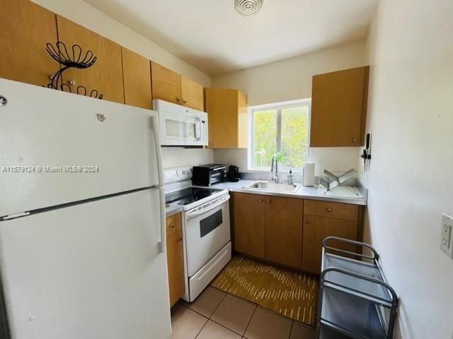For Rent: $2,600 (1 beds, 1 baths, 520 Square Feet)