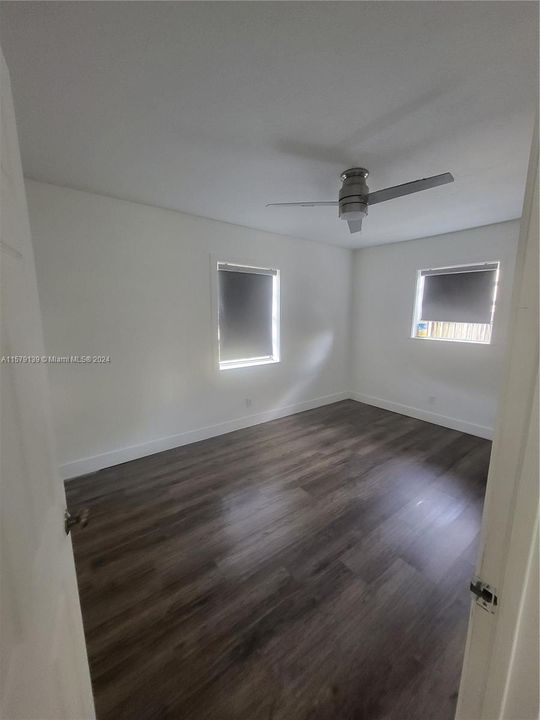 Recently Rented: $2,300 (2 beds, 1 baths, 984 Square Feet)