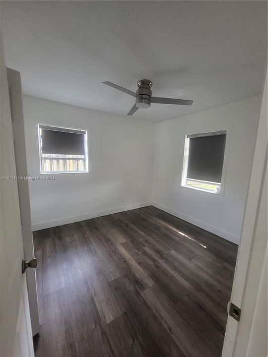 Recently Rented: $2,300 (2 beds, 1 baths, 984 Square Feet)