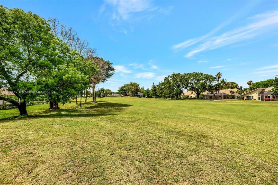 Active With Contract: $699,900 (3 beds, 2 baths, 1777 Square Feet)