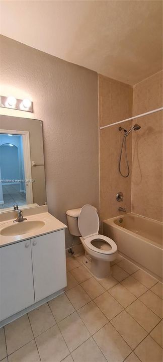 For Sale: $268,500 (3 beds, 2 baths, 1166 Square Feet)