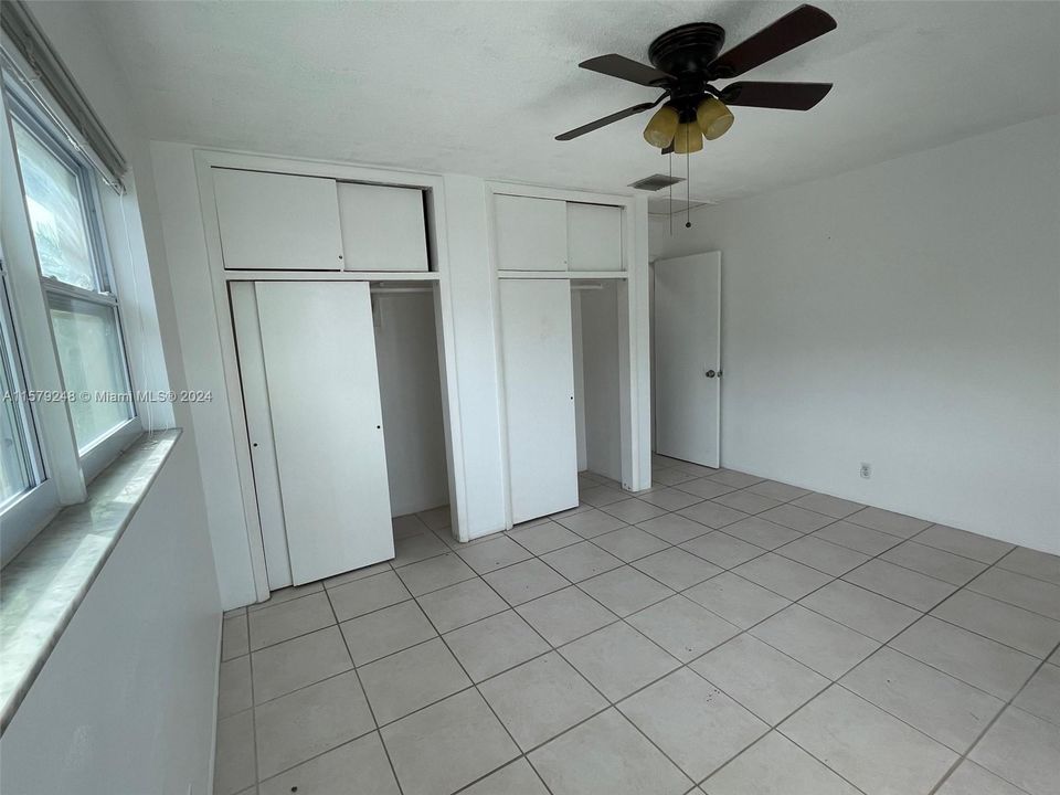 For Rent: $1,500 (1 beds, 1 baths, 596 Square Feet)