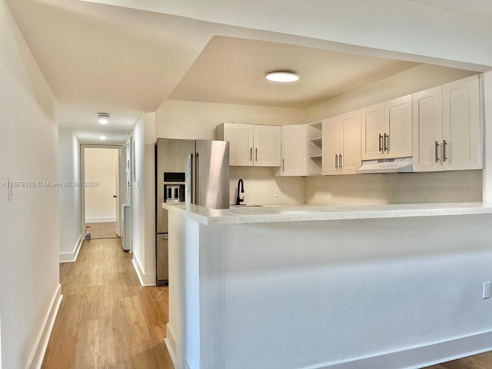Active With Contract: $345,000 (3 beds, 2 baths, 1262 Square Feet)