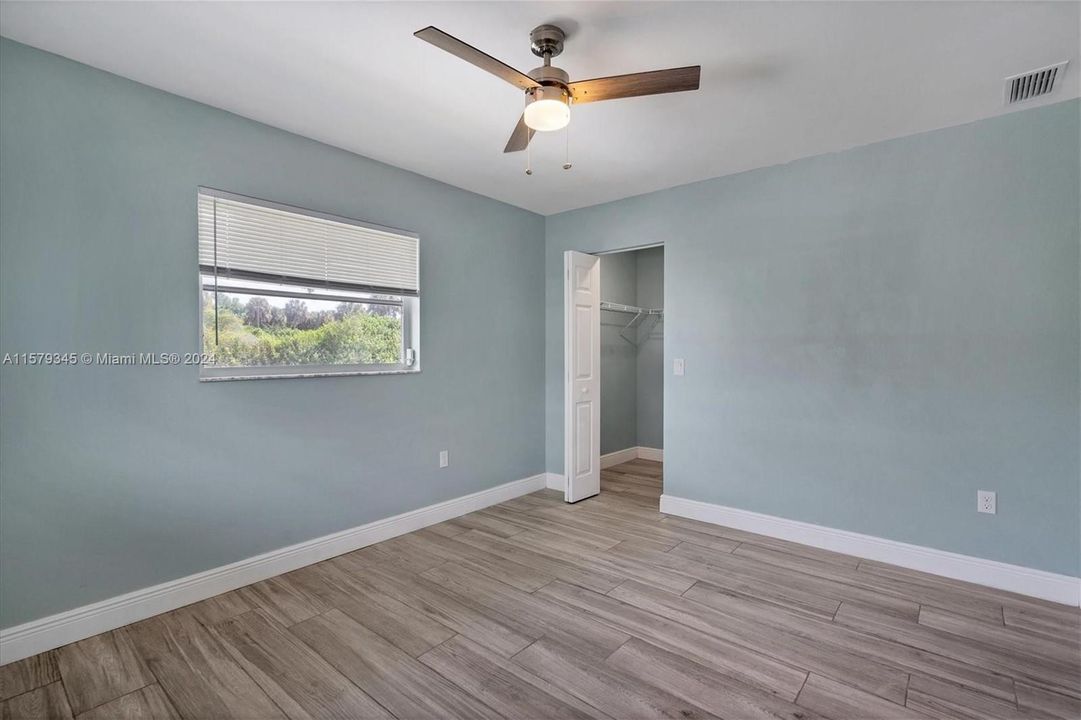 For Sale: $474,000 (4 beds, 2 baths, 1812 Square Feet)