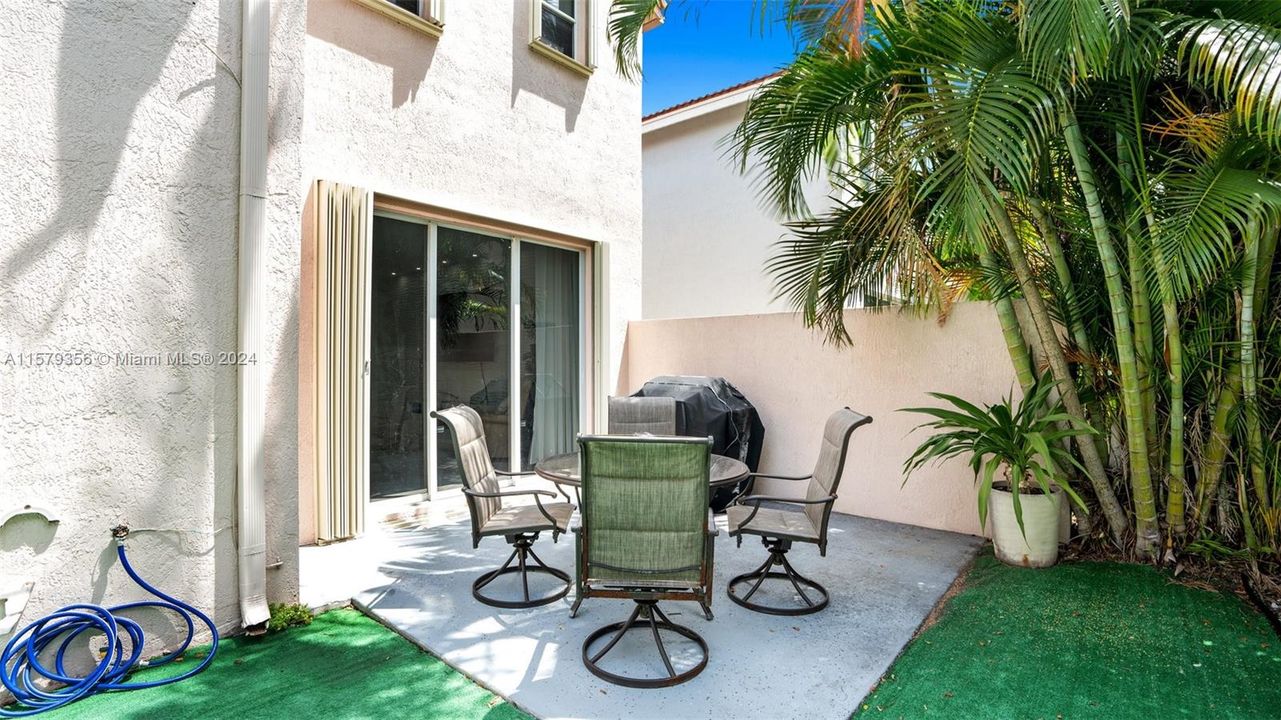 For Sale: $705,000 (4 beds, 2 baths, 2730 Square Feet)