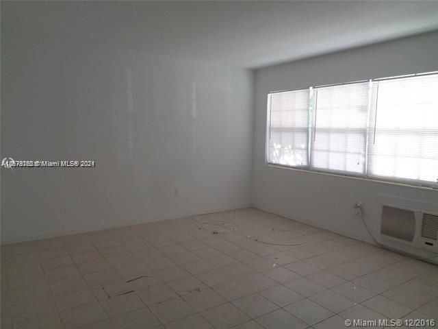 For Rent: $1,600 (1 beds, 1 baths, 653 Square Feet)