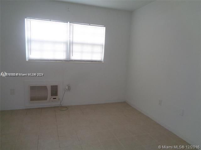 For Rent: $1,600 (1 beds, 1 baths, 653 Square Feet)