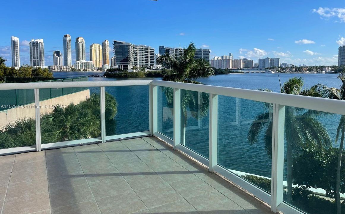 Balcony with Expansive Water Views