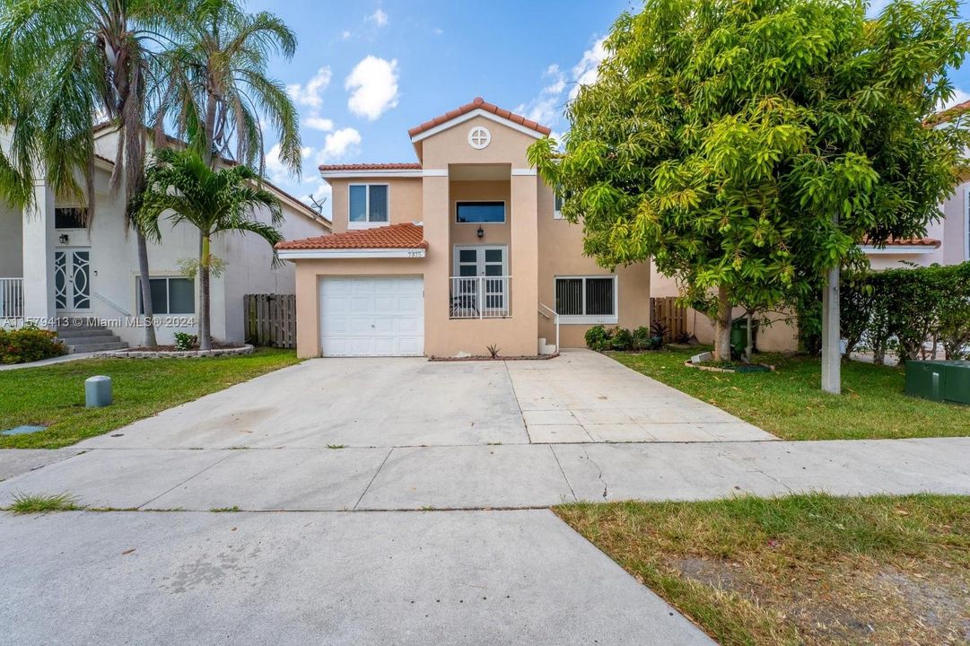 Recently Sold: $540,000 (3 beds, 2 baths, 1844 Square Feet)