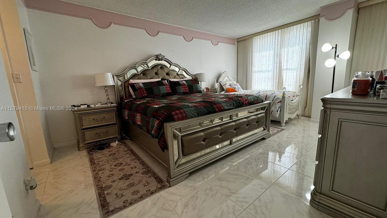 En Venta: $384,500 (2 camas, 2 baños, 1450 Pies cuadrados)