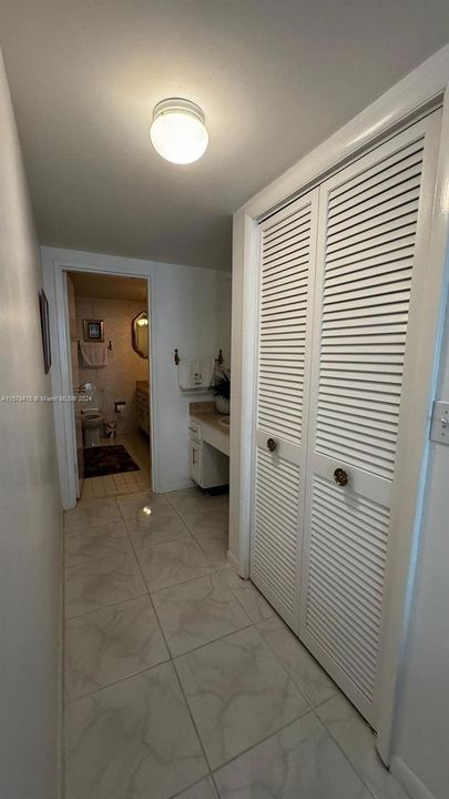 For Sale: $374,500 (2 beds, 2 baths, 1450 Square Feet)