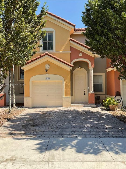 Active With Contract: $3,350 (4 beds, 2 baths, 1826 Square Feet)