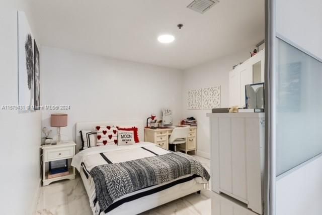 Active With Contract: $1,350,000 (2 beds, 2 baths, 1541 Square Feet)