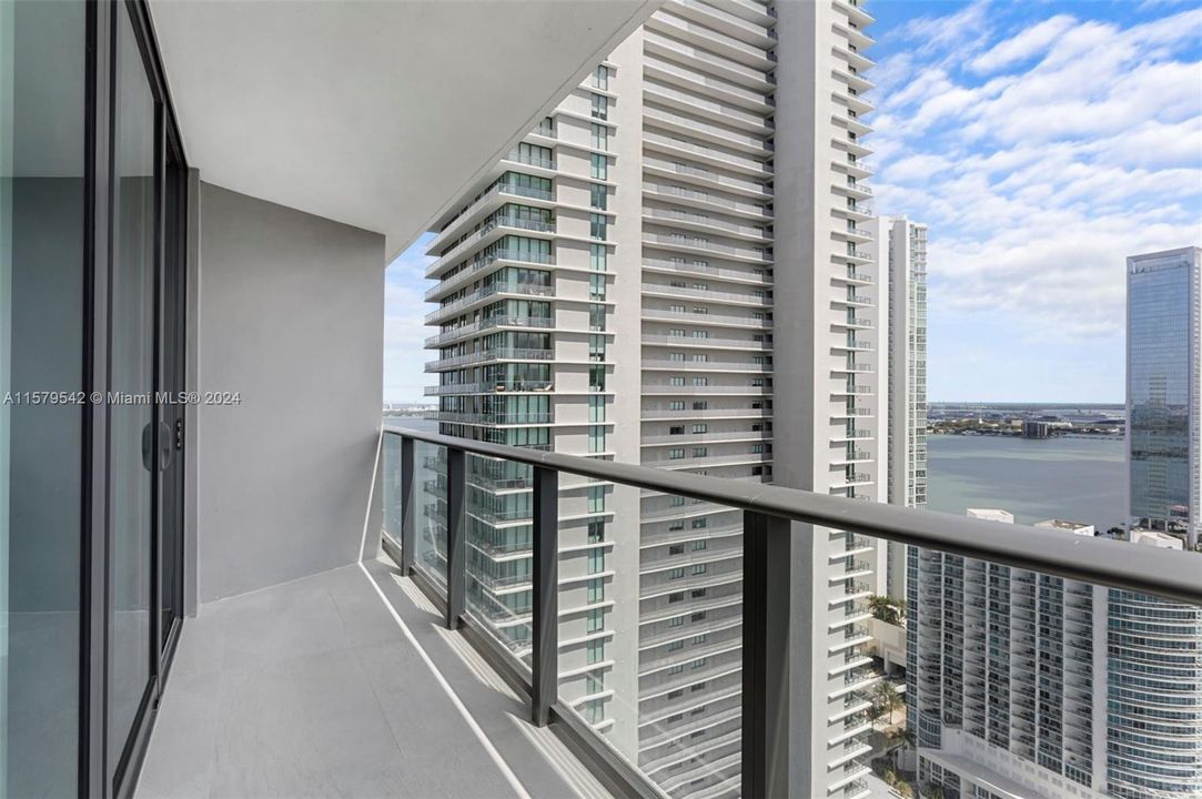 Active With Contract: $4,650 (3 beds, 2 baths, 1084 Square Feet)
