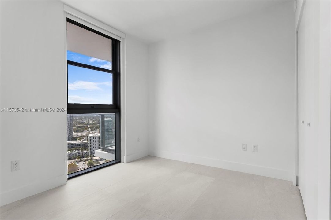 Active With Contract: $4,650 (3 beds, 2 baths, 1084 Square Feet)