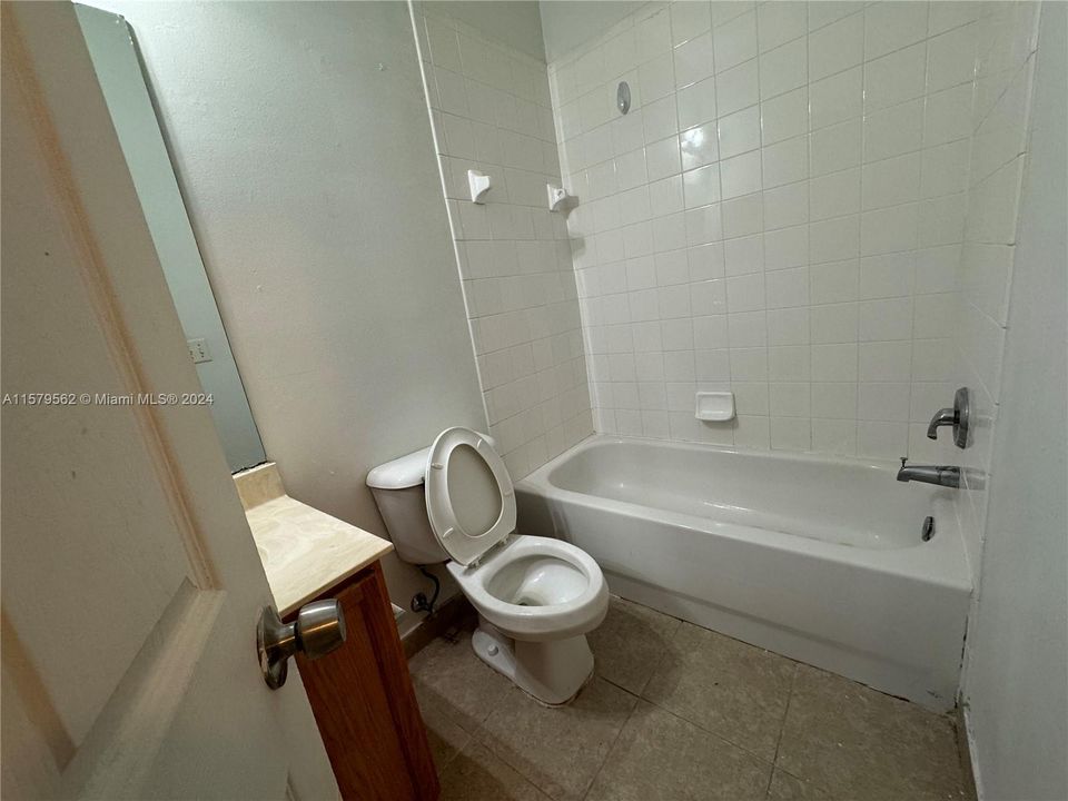 出租: $2,800 (3 贝兹, 2 浴室, 1417 平方英尺)
