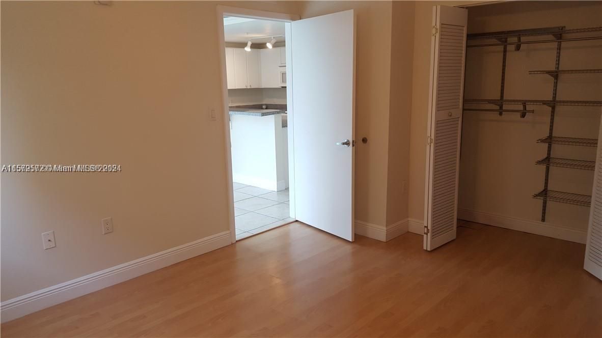 For Rent: $2,400 (1 beds, 1 baths, 629 Square Feet)