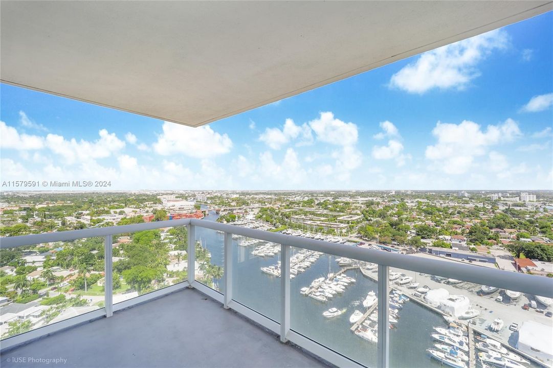 Active With Contract: $3,150 (2 beds, 2 baths, 1022 Square Feet)