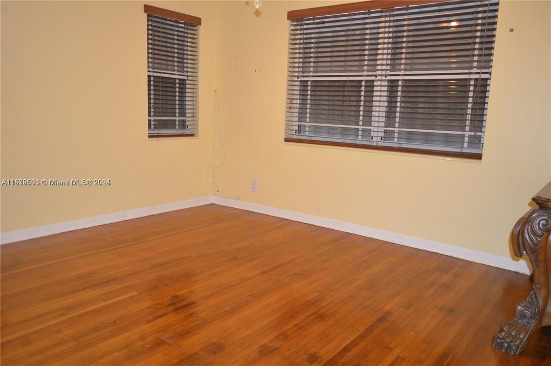 For Rent: $4,500 (3 beds, 2 baths, 1859 Square Feet)