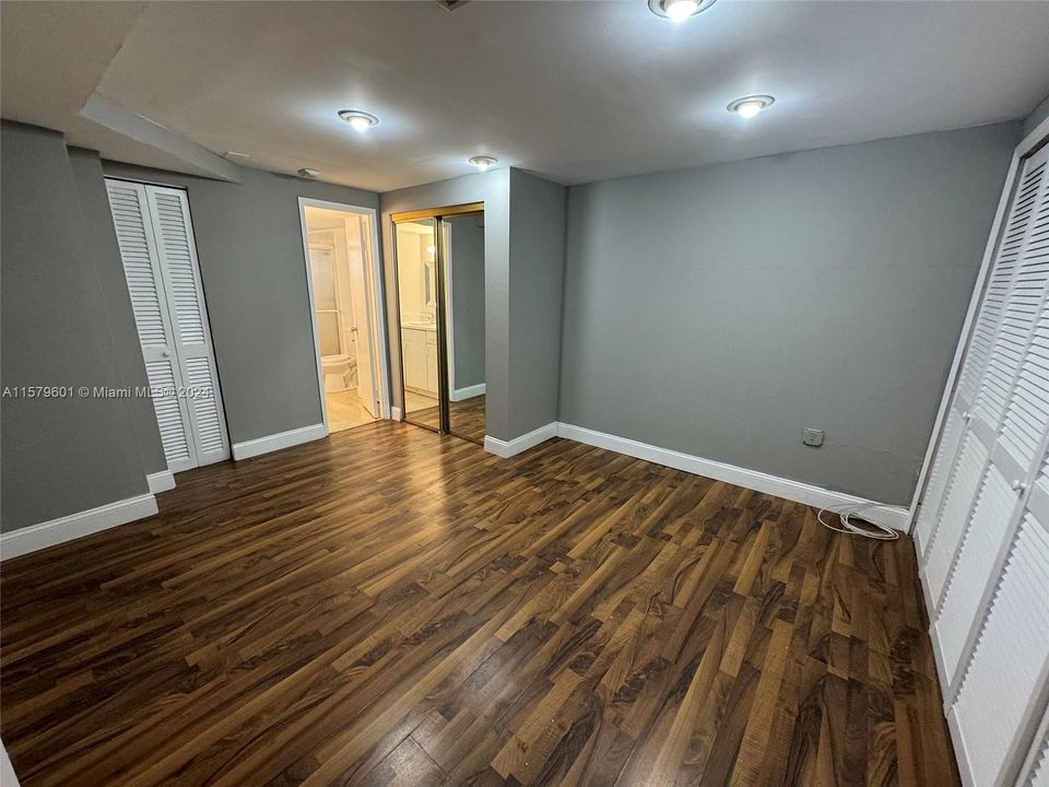 For Sale: $159,000 (2 beds, 2 baths, 1136 Square Feet)