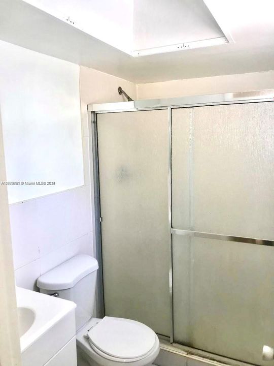 最近售出: $200,000 (2 贝兹, 2 浴室, 952 平方英尺)