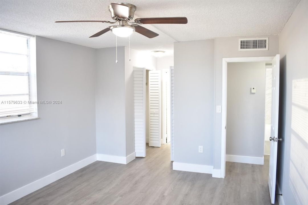 For Rent: $2,400 (2 beds, 2 baths, 1012 Square Feet)