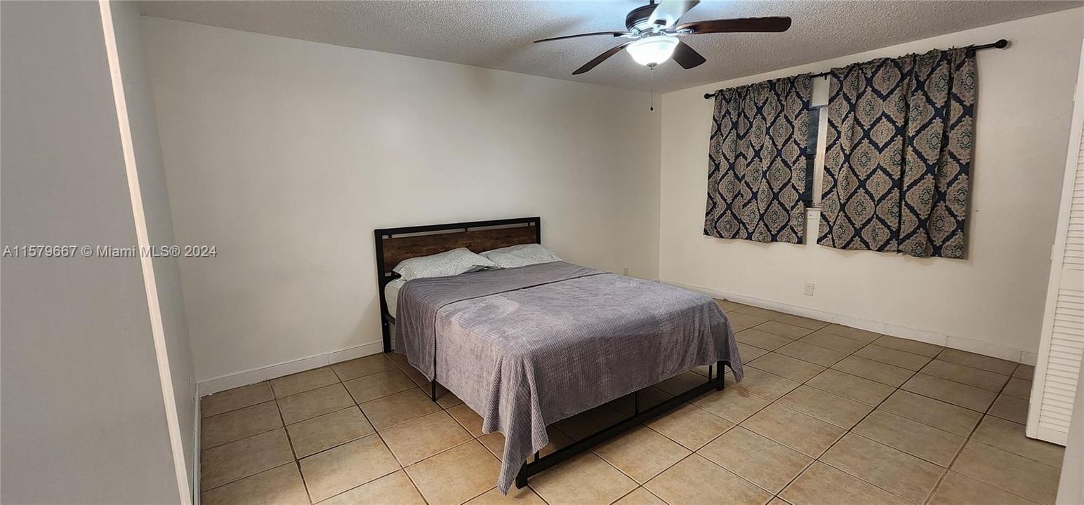 For Sale: $128,999 (2 beds, 2 baths, 1200 Square Feet)