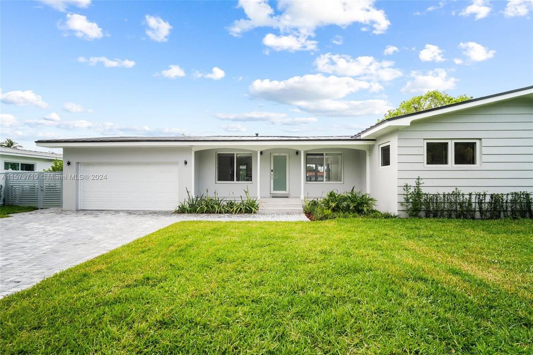 Active With Contract: $6,500 (3 beds, 2 baths, 1949 Square Feet)