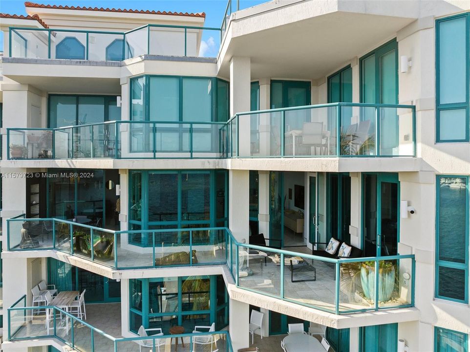 Deep, spacious balconies with open bay views