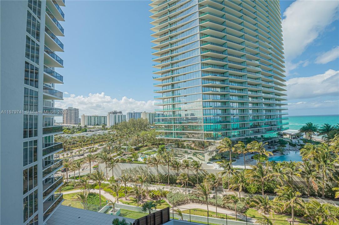 Active With Contract: $5,900 (2 beds, 2 baths, 1591 Square Feet)
