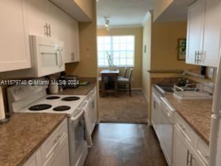 For Rent: $2,450 (2 beds, 2 baths, 1130 Square Feet)