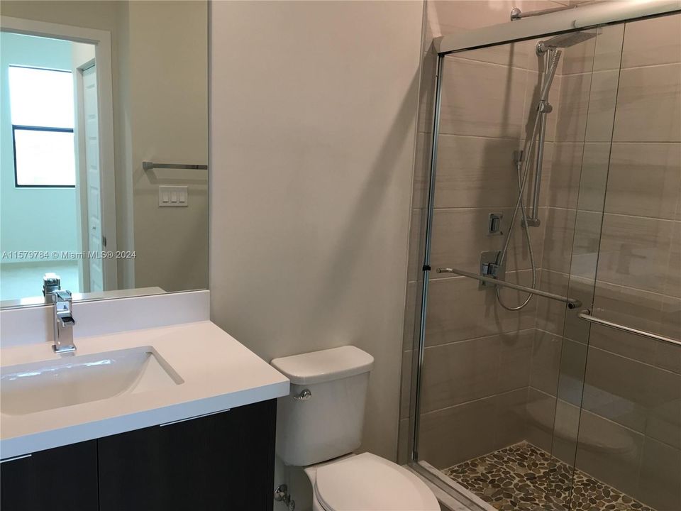 For Rent: $2,950 (2 beds, 2 baths, 1088 Square Feet)