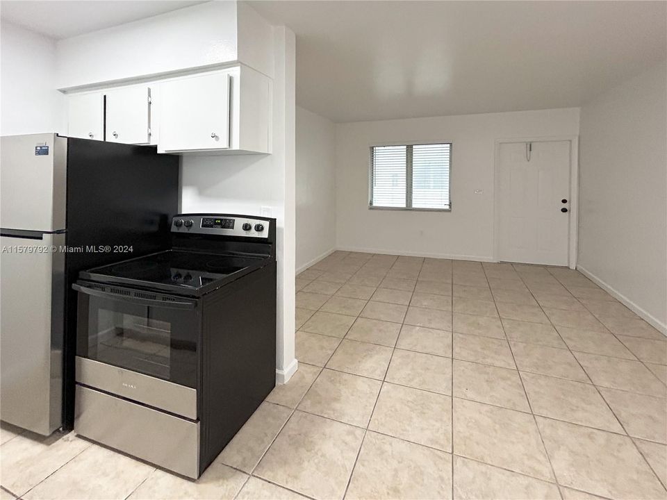 For Rent: $1,699 (1 beds, 1 baths, 490 Square Feet)