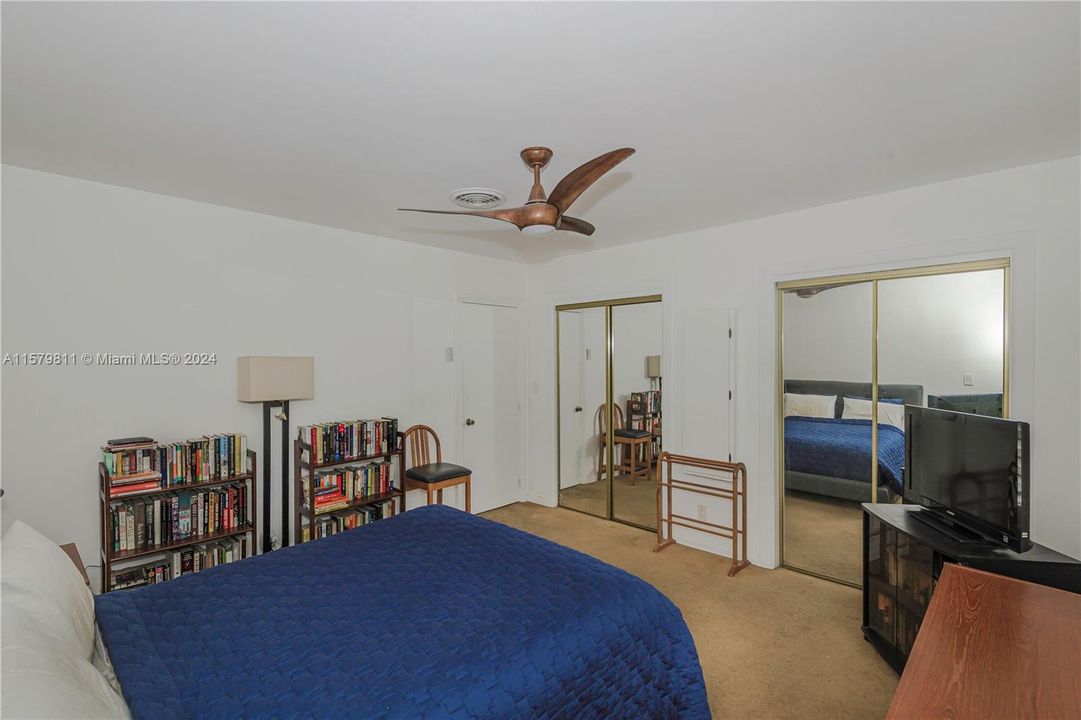 For Sale: $579,900 (2 beds, 2 baths, 1398 Square Feet)