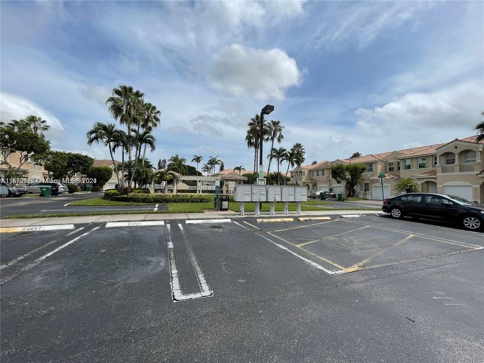Active With Contract: $3,100 (2 beds, 2 baths, 1491 Square Feet)