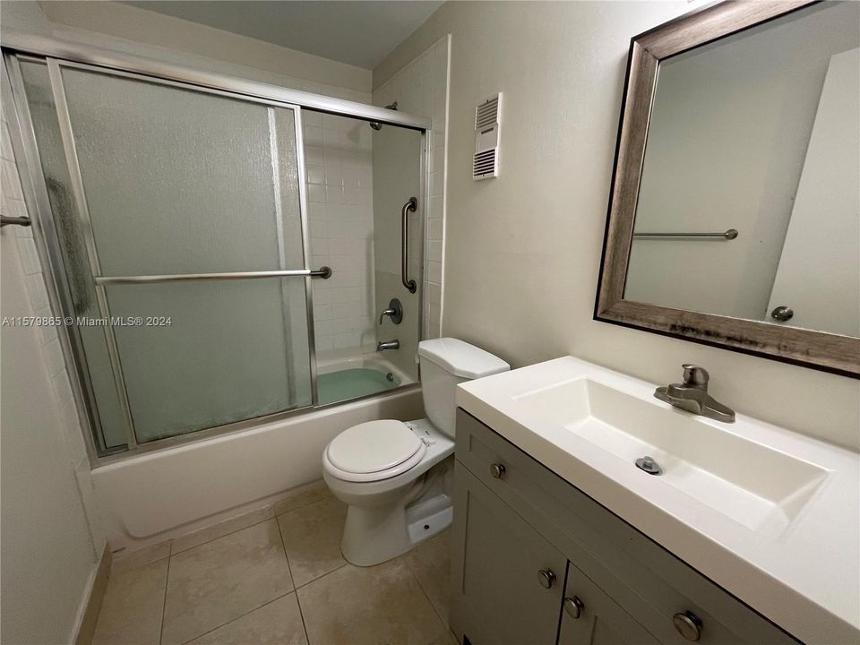 Недавно арендовано: $2,350 (2 спален, 2 ванн, 1086 Квадратных фут)