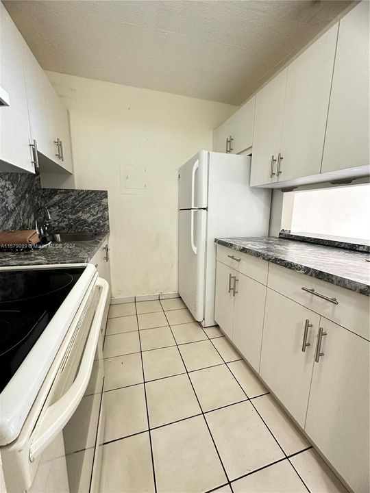 Activo con contrato: $195,000 (1 camas, 1 baños, 688 Pies cuadrados)