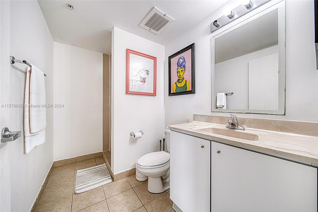 For Sale: $492,500 (2 beds, 2 baths, 1350 Square Feet)