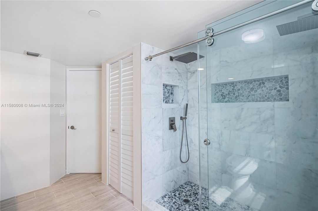 Недавно арендовано: $4,500 (2 спален, 2 ванн, 1400 Квадратных фут)