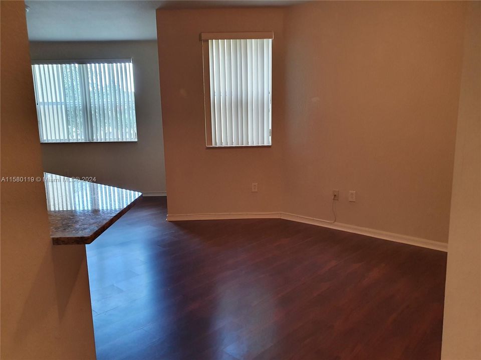 For Rent: $2,800 (2 beds, 2 baths, 1151 Square Feet)